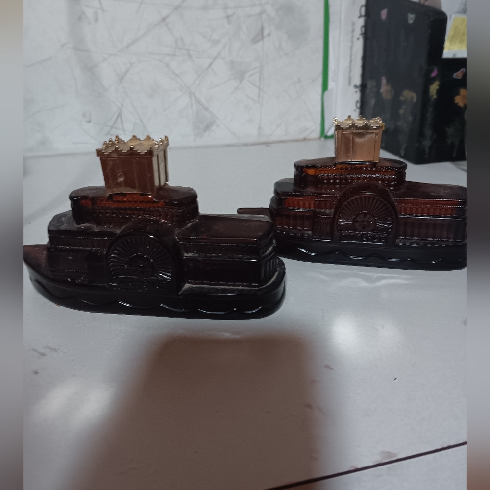 !2Vintage 1970s avon river boat bottles